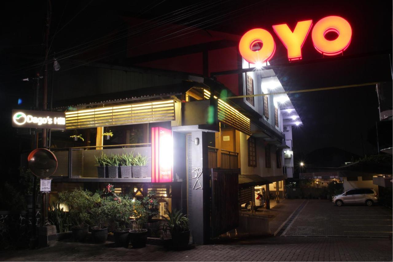 Oyo 167 Dago'S Hill Hotel Bandung Esterno foto