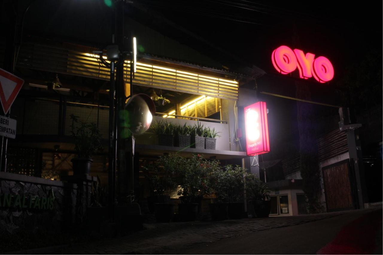 Oyo 167 Dago'S Hill Hotel Bandung Esterno foto