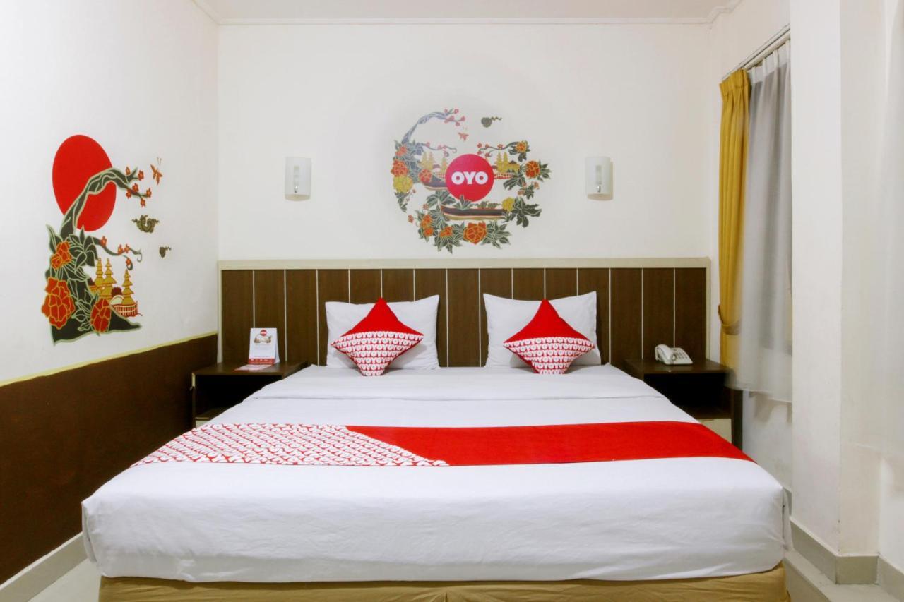 Oyo 167 Dago'S Hill Hotel Bandung Esterno foto