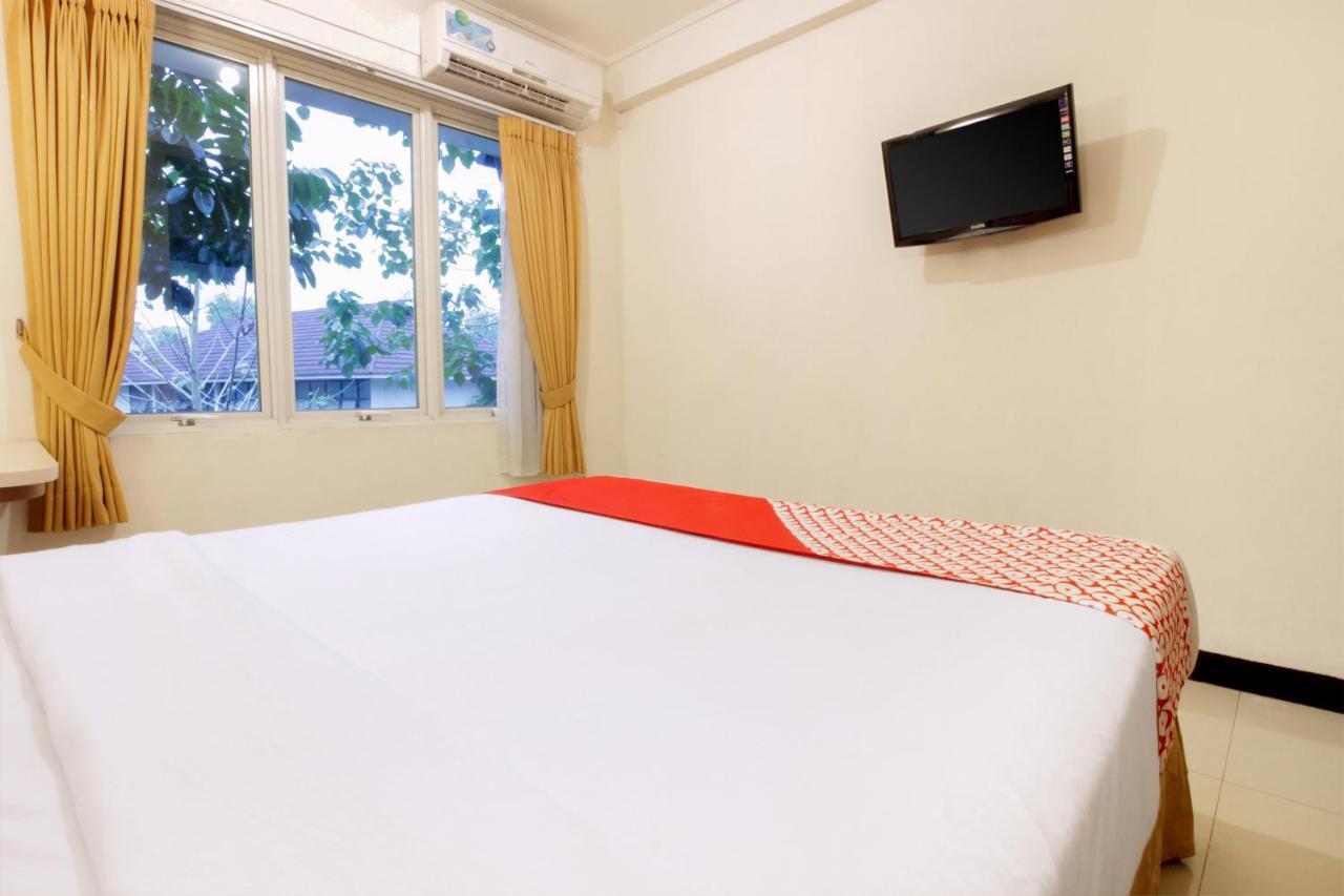 Oyo 167 Dago'S Hill Hotel Bandung Esterno foto